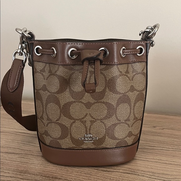Coach Mini Bucket Bag in Signature Canvas - Picture 1 of 9